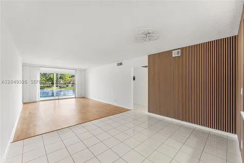 4301 Martinique Circle Coconut Creek FL 33066