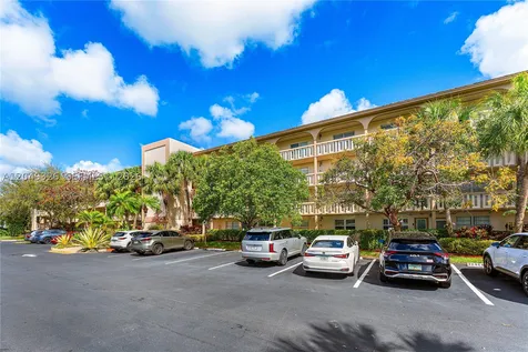 4301 Martinique Circle Coconut Creek FL 33066