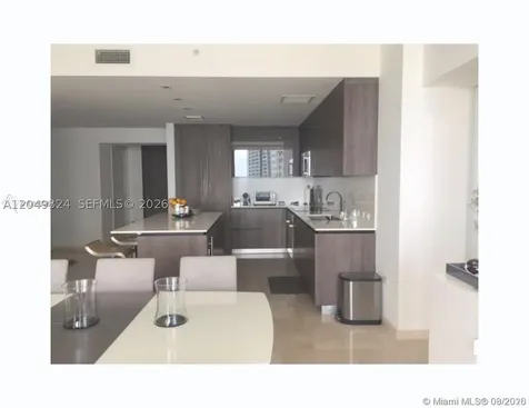 68 SE 6th Street Miami FL 33131