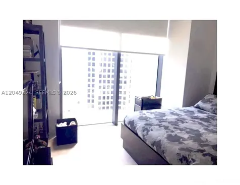 68 SE 6th Street Miami FL 33131