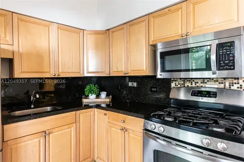 1431 Lincoln Terrace Miami Beach FL 33139