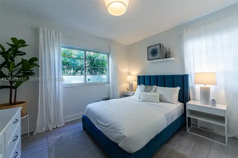 1431 Lincoln Terrace Miami Beach FL 33139