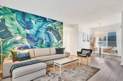 1431 Lincoln Terrace Miami Beach FL 33139