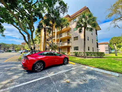 4975 E Sabal Palm Boulevard Tamarac FL 33319