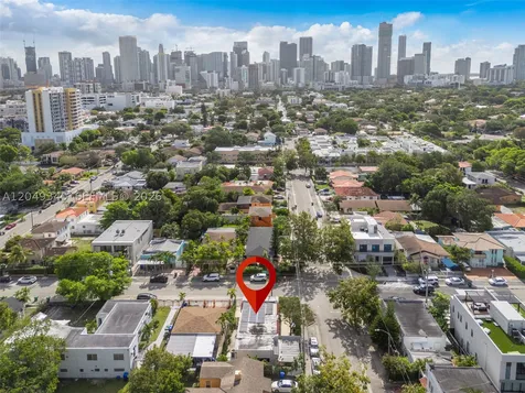 944 SW 10th Avenue Miami FL 33130