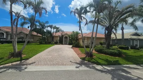 415 NW Dover Court Port St. Lucie FL 34983