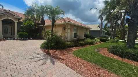 415 NW Dover Court Port St. Lucie FL 34983