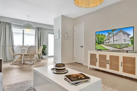 1415 16th Street Miami Beach FL 33139