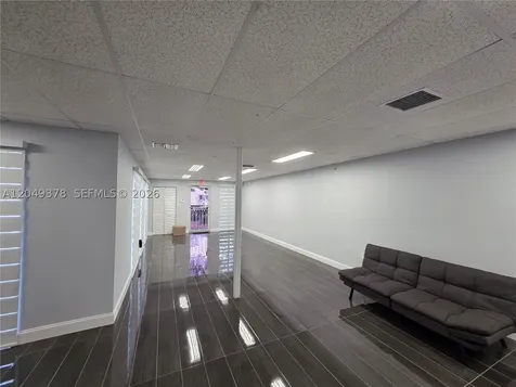 10475 NW 37th Terrace Doral FL 33178