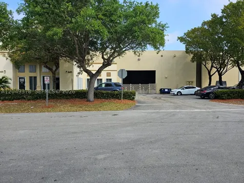 10475 NW 37th Terrace Doral FL 33178