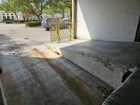 10475 NW 37th Terrace Doral FL 33178