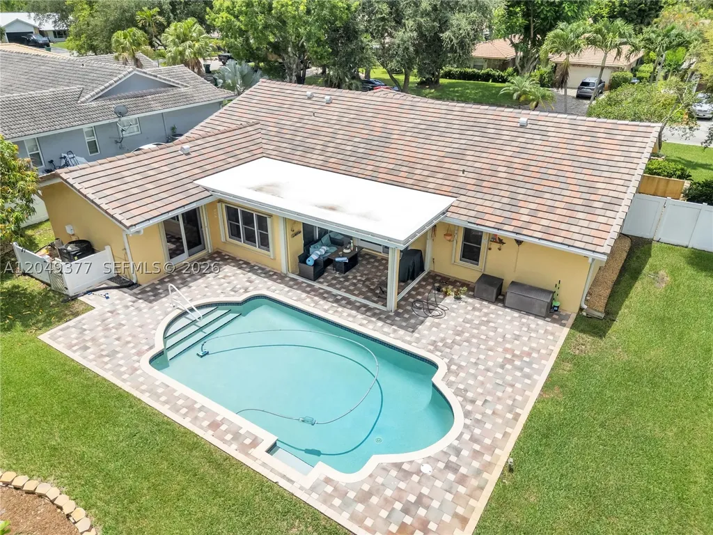 8177 NW 1st Street Coral Springs FL 33071