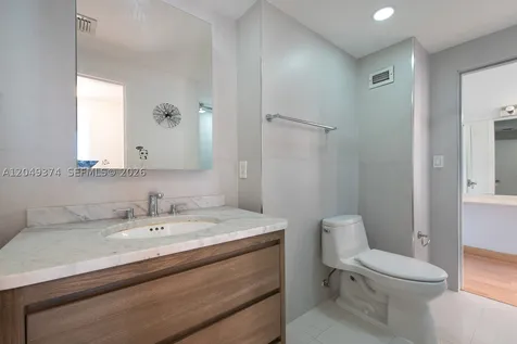 800 West Avenue Miami Beach FL 33139