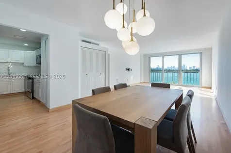 800 West Avenue Miami Beach FL 33139