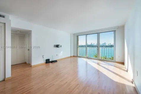 800 West Avenue Miami Beach FL 33139