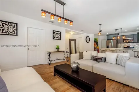 118 NW 35th Street Miami FL 33127