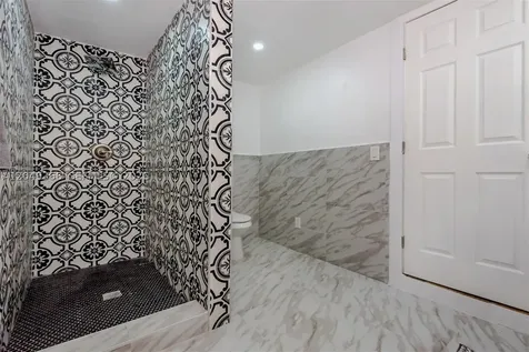 118 NW 35th Street Miami FL 33127