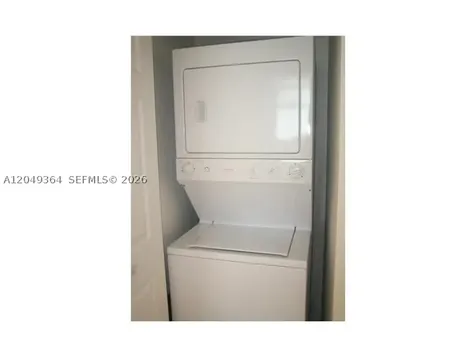 140 S Dixie Hy Hollywood FL 33020