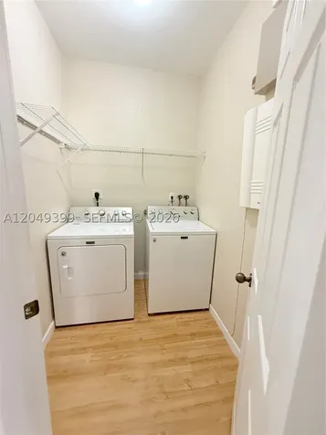 899 Phoenix Way Weston FL 33327