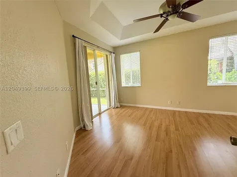 899 Phoenix Way Weston FL 33327