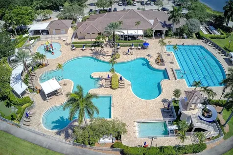 899 Phoenix Way Weston FL 33327