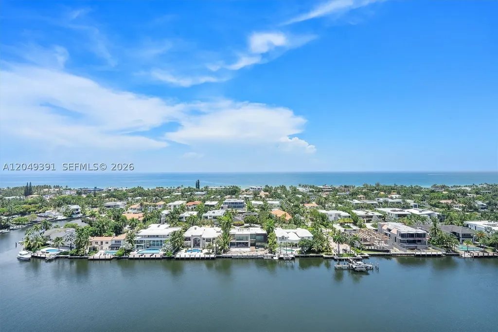 20515 E Country Club Drive Aventura FL 33180