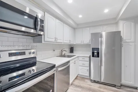 20515 E Country Club Drive Aventura FL 33180