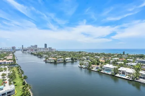 20515 E Country Club Drive Aventura FL 33180