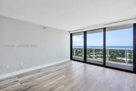 20515 E Country Club Drive Aventura FL 33180