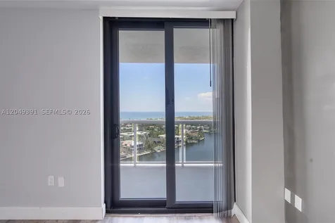 20515 E Country Club Drive Aventura FL 33180