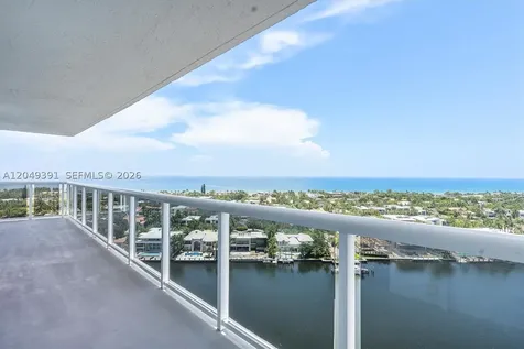 20515 E Country Club Drive Aventura FL 33180