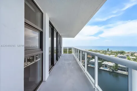 20515 E Country Club Drive Aventura FL 33180