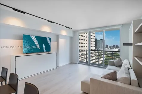 325 S Biscayne Boulevard Miami FL 33131