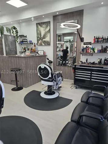 218 N Federal Highway Hallandale Beach FL 33009