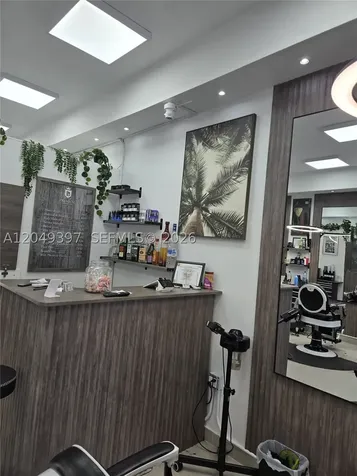 218 N Federal Highway Hallandale Beach FL 33009