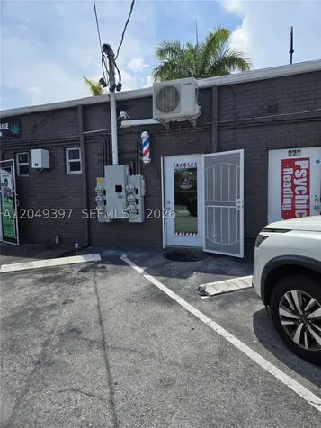 218 N Federal Highway Hallandale Beach FL 33009