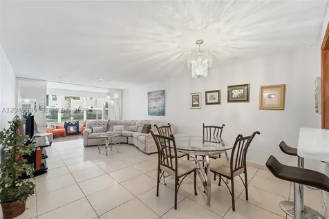 2871 Somerset Drive Lauderdale Lakes FL 33311