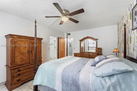 2871 Somerset Drive Lauderdale Lakes FL 33311
