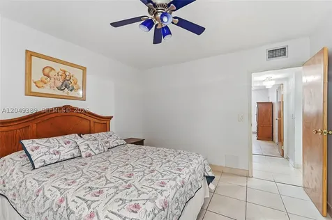 2871 Somerset Drive Lauderdale Lakes FL 33311