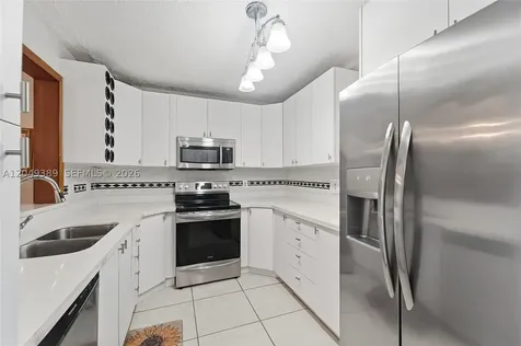 2871 Somerset Drive Lauderdale Lakes FL 33311
