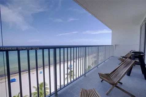 400 N Surf Hollywood FL 33019