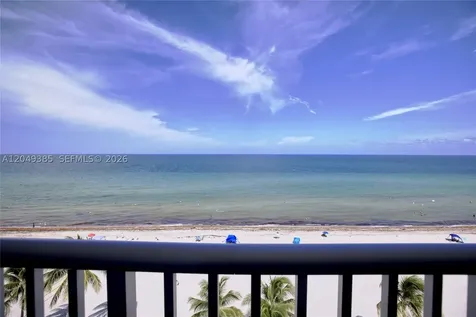 400 N Surf Hollywood FL 33019