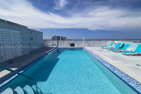 400 N Surf Hollywood FL 33019