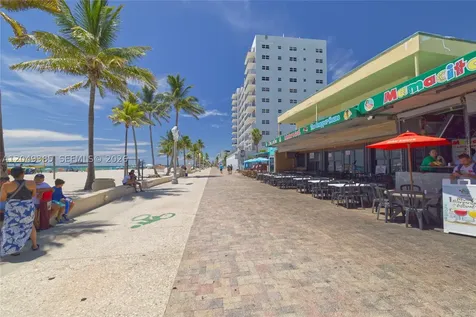 400 N Surf Hollywood FL 33019