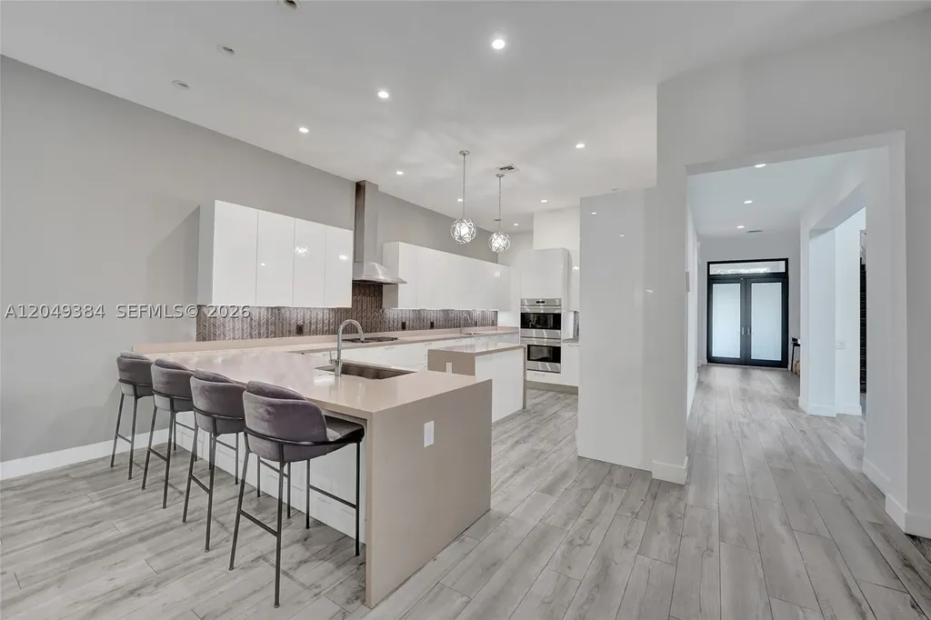 5742 E Brookfield Circle E Hollywood FL 33312