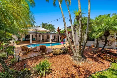 8735 SW 122nd Street Miami FL 33176