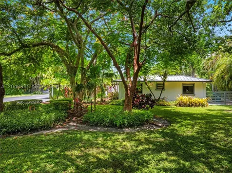 8735 SW 122nd Street Miami FL 33176