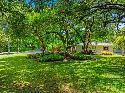 8735 SW 122nd Street Miami FL 33176