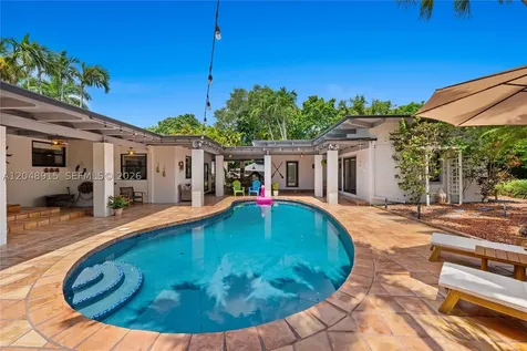 8735 SW 122nd Street Miami FL 33176