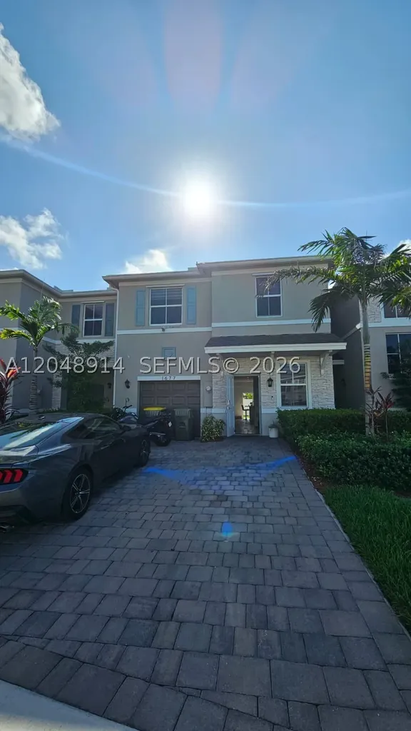 1677 SE 8th Avenue Homestead FL 33034